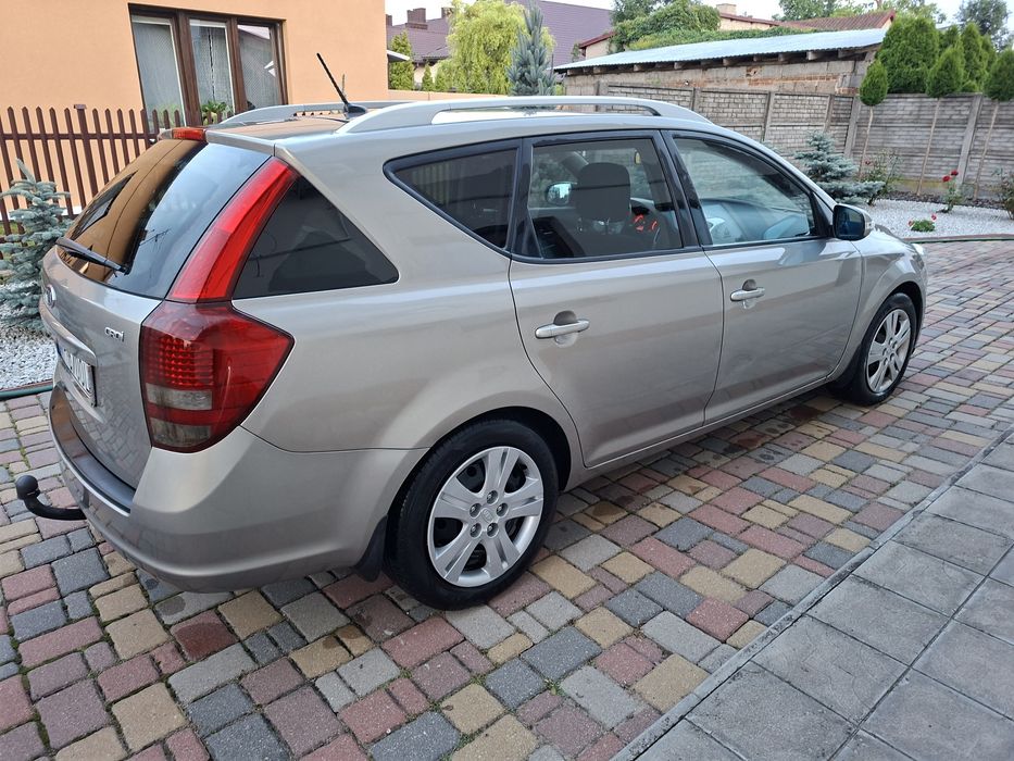Kia ceed kombi lift