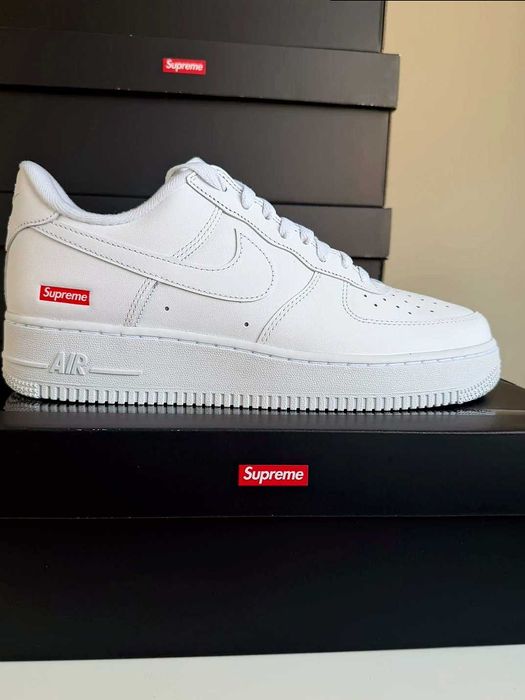Nike_Air_Force_1_Low_Supreme_White_r.40