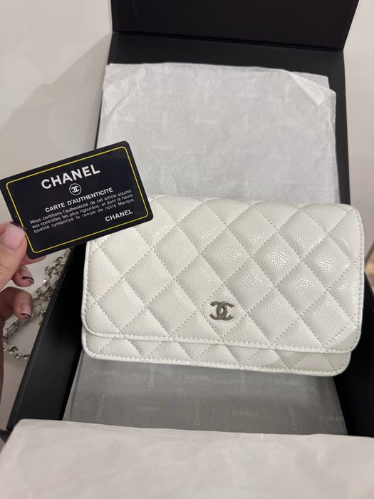 Torebka chanel wallet on chain white
