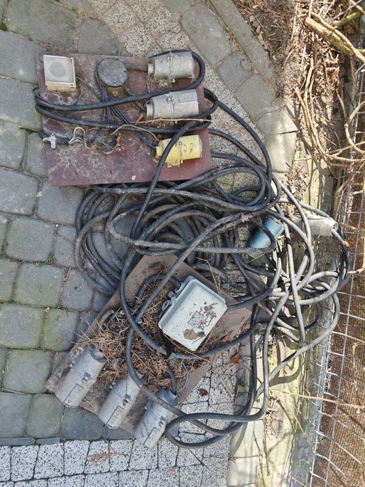 ERBetka budowlana, przedłużacz, rozdzielnica 3-fazowa, stary typ