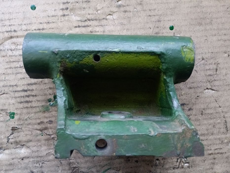 Корпус задньої бабки  ТВШ 3 без  підошви. Тільки корпус