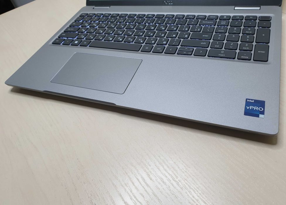 Потужний ноутбук Dell /Intel Core i5-1245 10 ядер/RAM 16 GB/SSD 512 GB