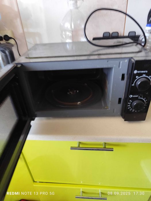 Мікрохвильова піч