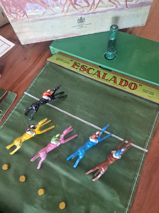 Jogo Escalado Horse Racing antigo Inglaterra 1950