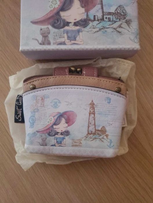 Carteira mulher nova e linda