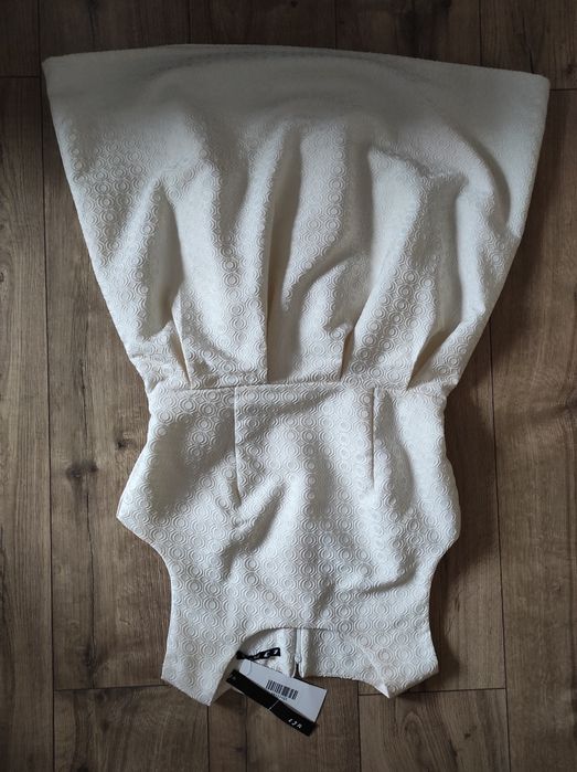 Sukienka damska wyjściowa nowa L