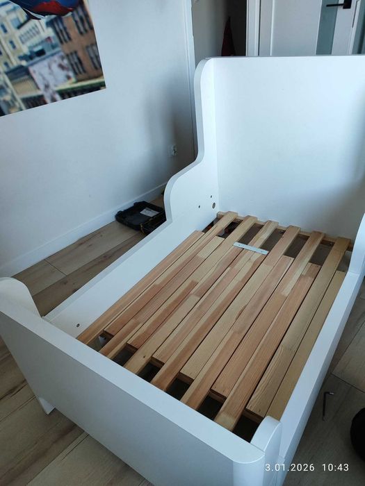Łózko rosnące dla dziecka IKEA model BUSUNGE