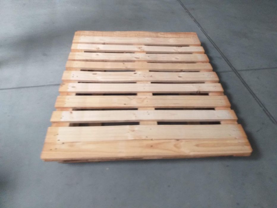 Paleta , Palety  110x130 , deski 1,5- 1,7cm, CP7