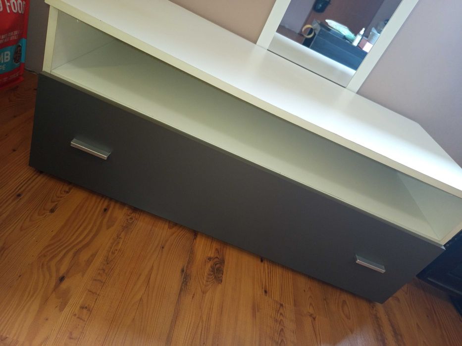 Stolik RTV stolik pod telewizor