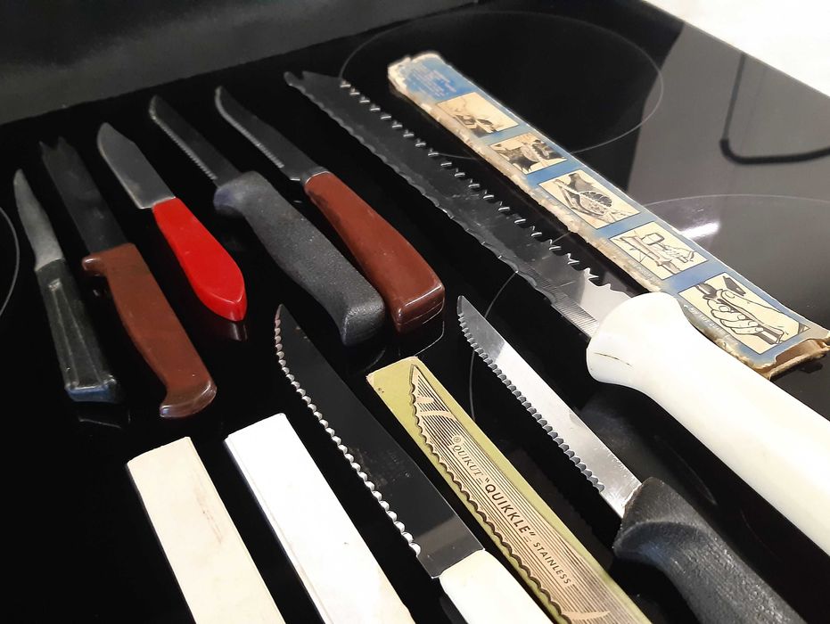 Набор столовых ножей импортных б/у цена за все