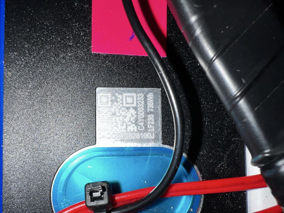 Акумулятор LiFePO4 12.8V 230Ah 4S 200A BMS 2944Wh майже новий