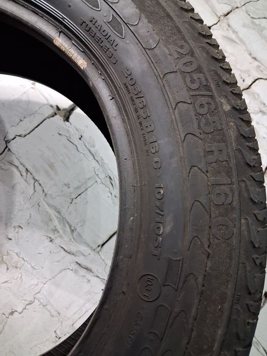 шины б/у 205/65 R16C  Continental Vanco 2