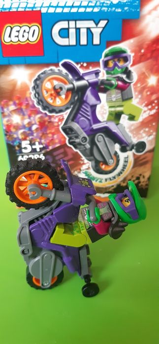 Lego City 60296 Stuntz flywheel motor z napędem
