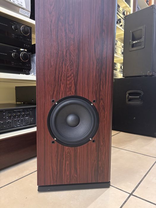 Kolumny M Audio HTS 501