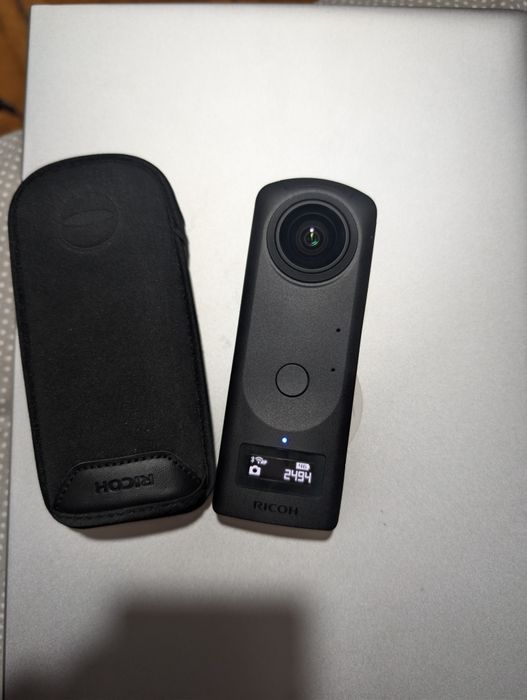 Câmara Ricoh Theta Z1 360° 4K