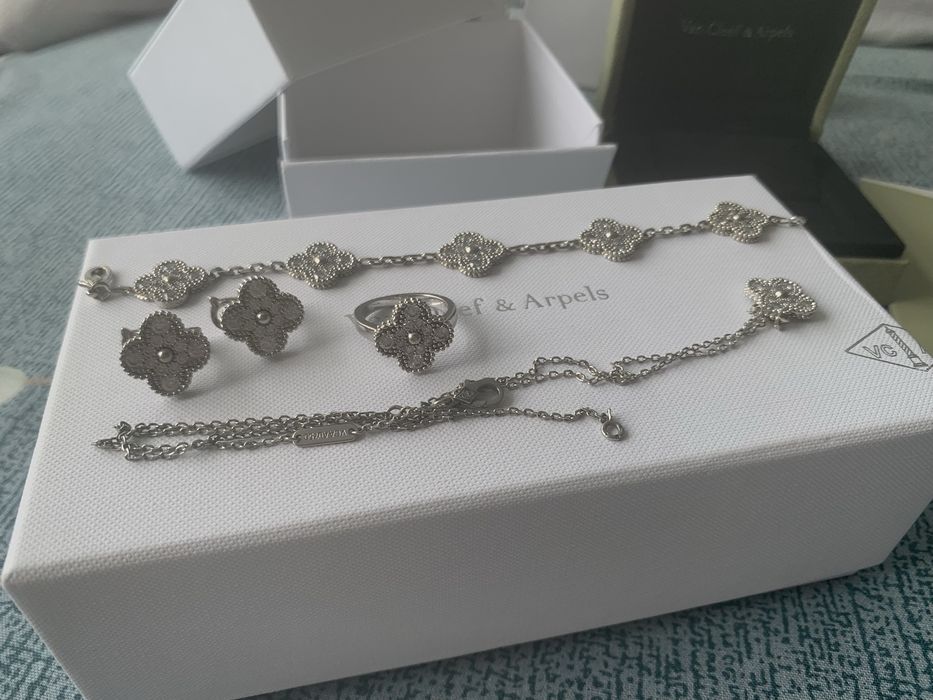Van Cleef комплект белый