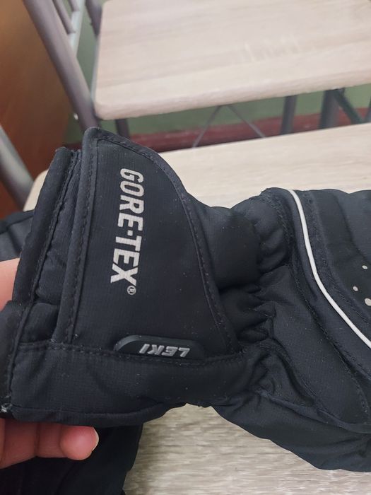 Жіночі гірськолижні рукавиці / перчатки  Leki / Reusch / Salomon