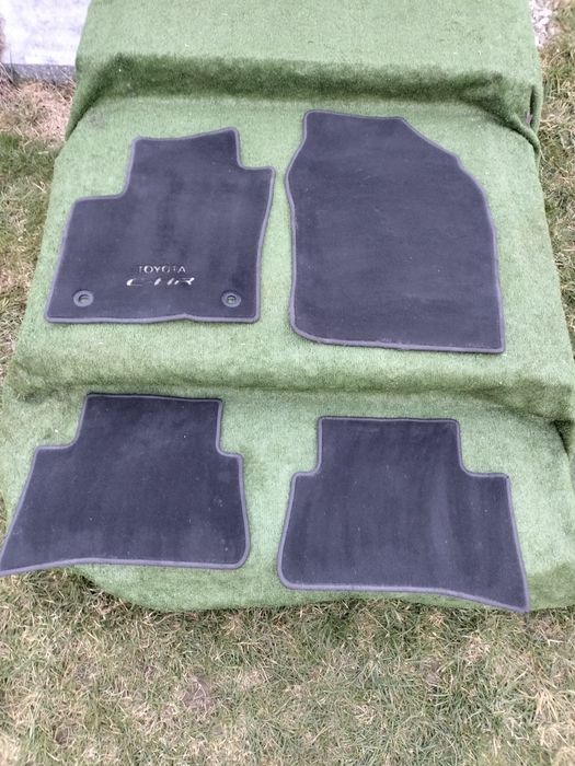Dywaniki welurowe toyota chr