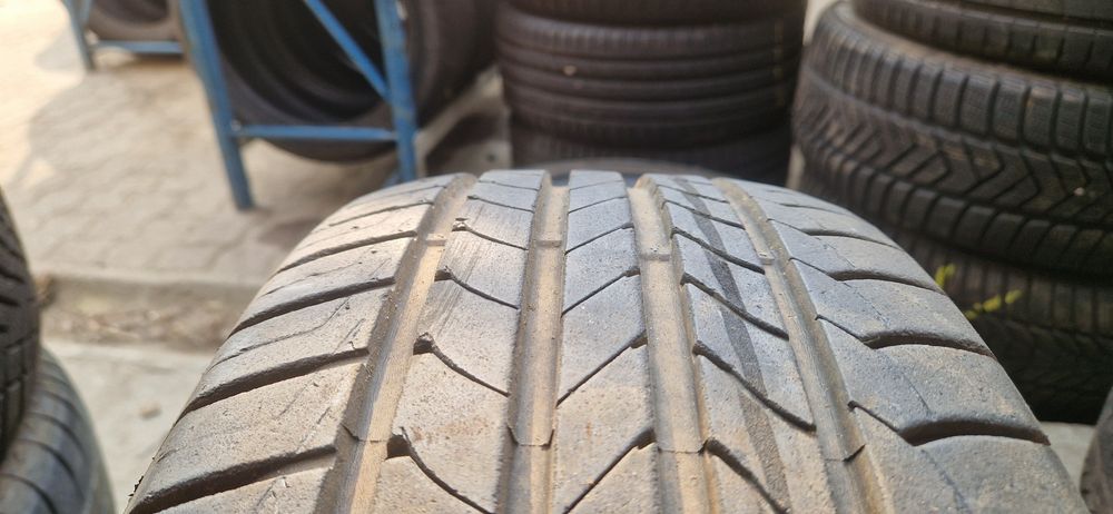 215/50 R17 95W Goodyear Efficient Grip rim protector 7mm 2017r