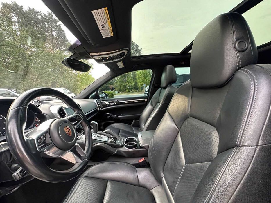 Porsche Cayenne      2017
