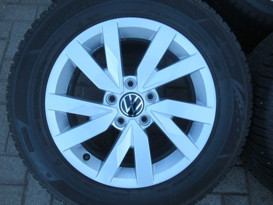 Koła felgi opony zimowe 215/60/16 VW Passat B8 Troc oryginał