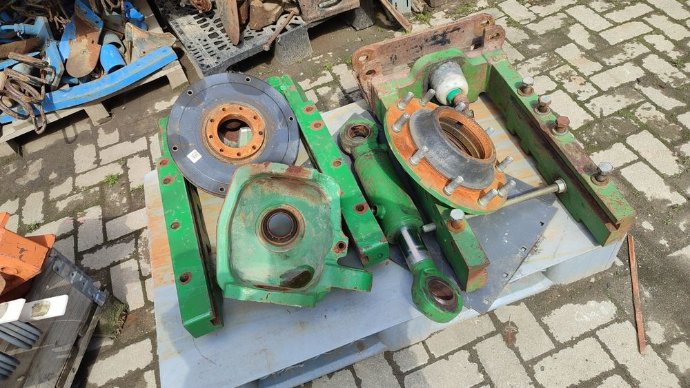 Zaczep  8R kula ramka zaczepowa części John Deere sauermann