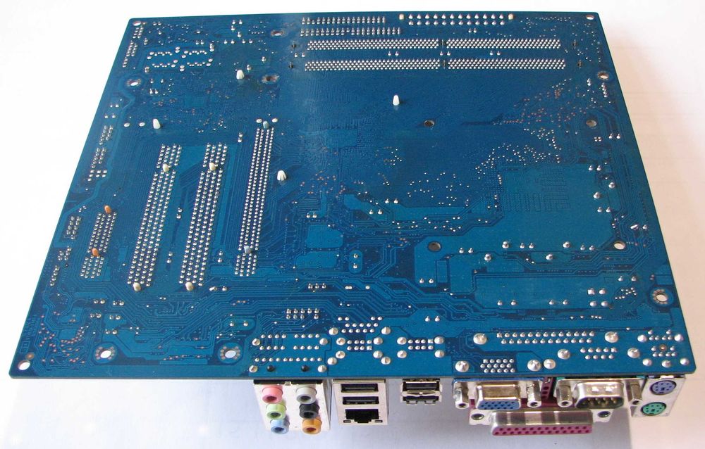 Продам материнську плату GigaByte GA-945GCMX-S2