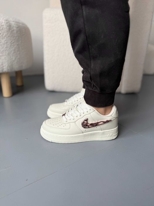 Кросівки Nike Air Force 1 '07 LX Molten Metal Swoosh Pack Pink (37-40)