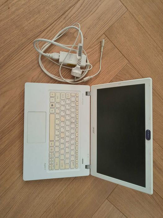 Acer Aspire V3-371 | i5 | 8GB RAM | SSD | Windows 10 | Tanio!