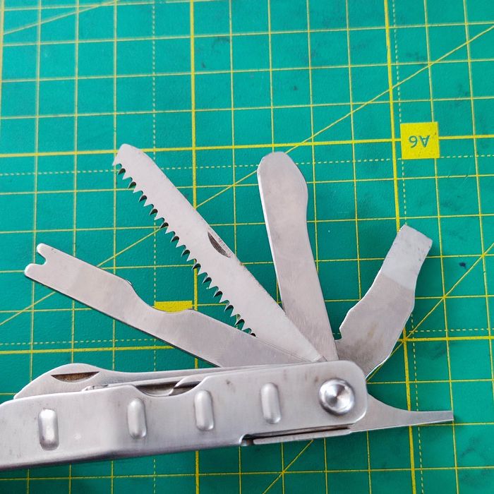 Schrader Tough мультитул