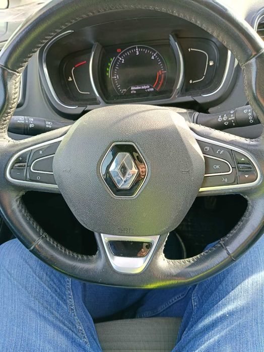 Sprzedam Renault Scenic automat 1.5 diesel 2018 r.