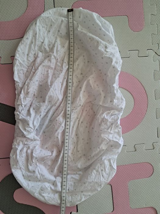 Prześcieradełko na gumce do gondoli / kosza mojżesza/ kolyski/bujaka