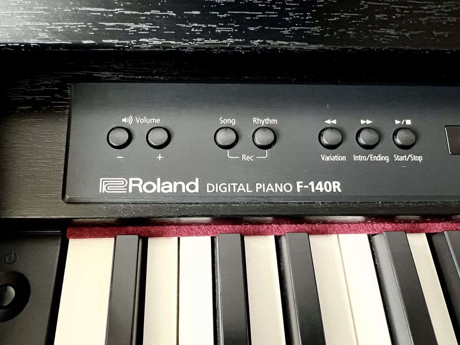 Pianino cyfrowe Roland F-140R
