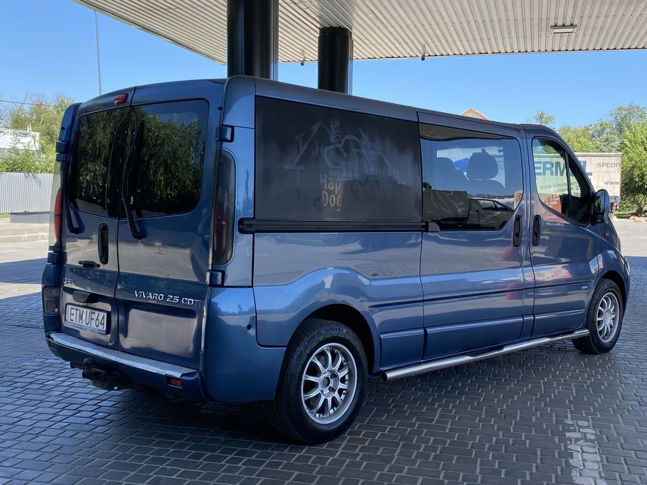 Продам Opel Vivaro 2.5 турбо дизель в идеальном состоянии