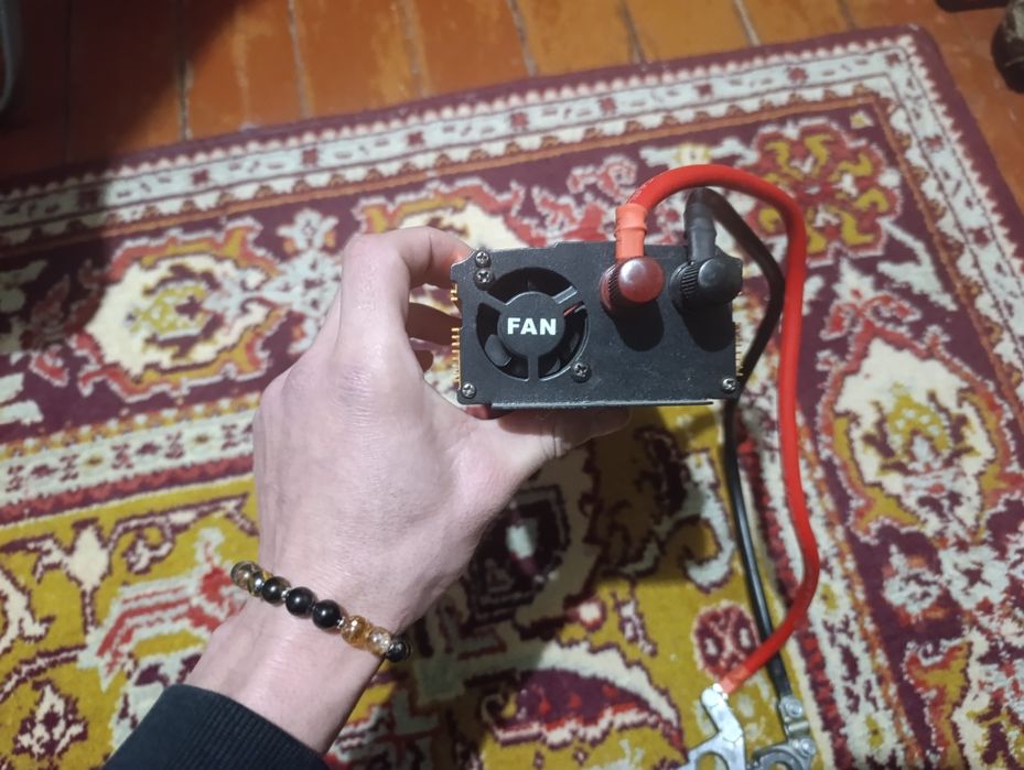 Продам приоброзоватіль 12-220.