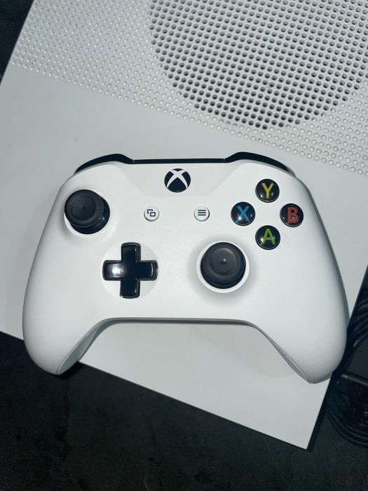 Xbox  One S - 1T