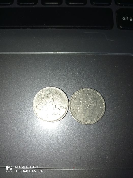 13 moedas de 5 pesetas de España