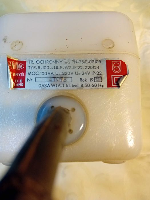 Transformator bezpieczeństwa 220V/24V z PRL-u