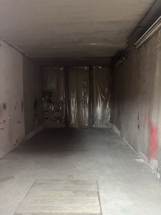 Продам три гаражі разом вул. Сухоярська. 200 м.кв. Під СТО, виробництво