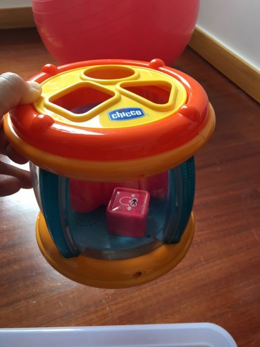 Chicco Tambor formas e sons de encaixar Chico