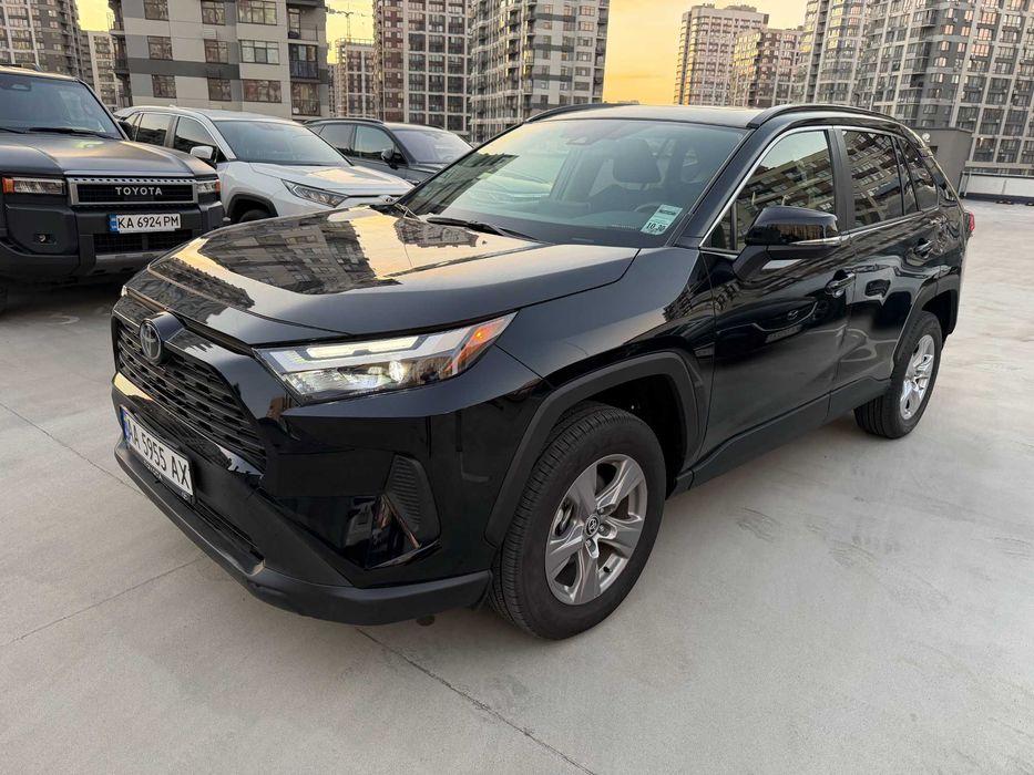 Toyota Rav4 Hybrid 2025 року. Майже нове авто!