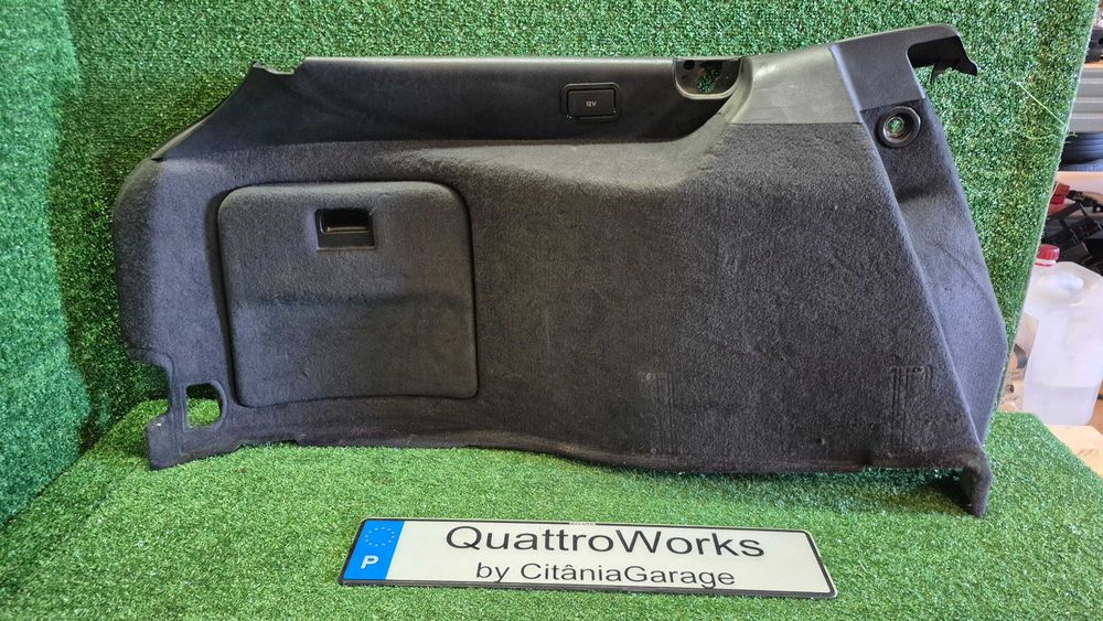 Quartela Mala Esquerda Audi A4 B5 Avant 8D 1996 a 2001 Bom Estado Geral - ver fotos