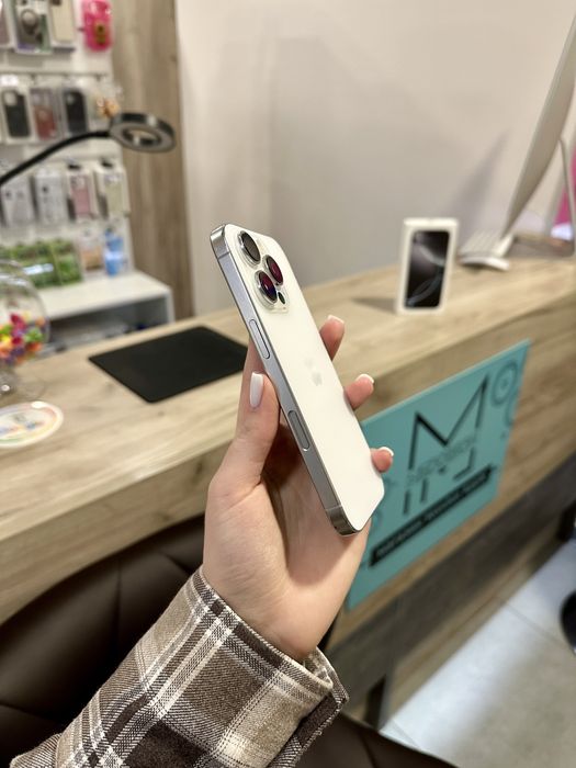 Iphone 16 Pro 256 Gb Global White Titanium Розстрочка Обмін Магазин