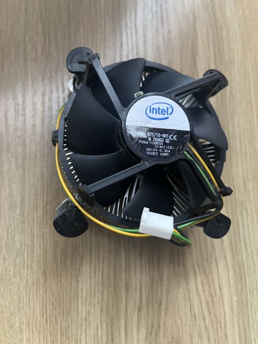 Кулер до процесора