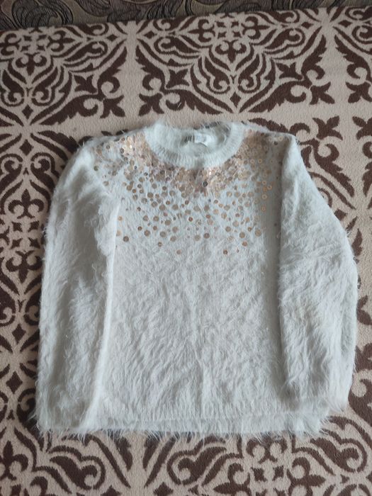 Свитер для девочки 4-6 лет