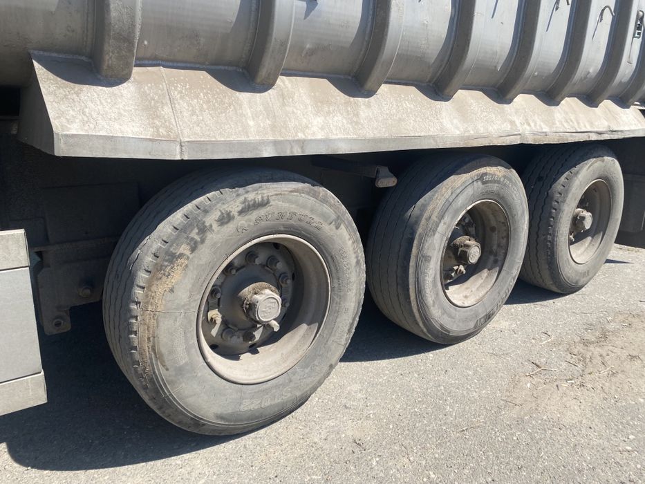 Самоскид напівпричіп