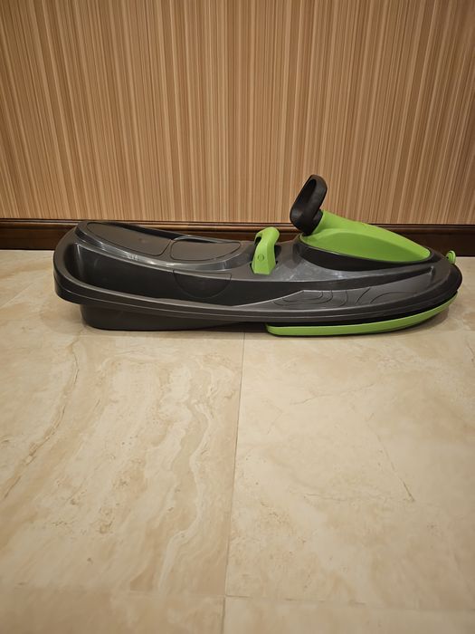 Керовані санки снігокат з кермом та  гальмом Stratos Bobsley