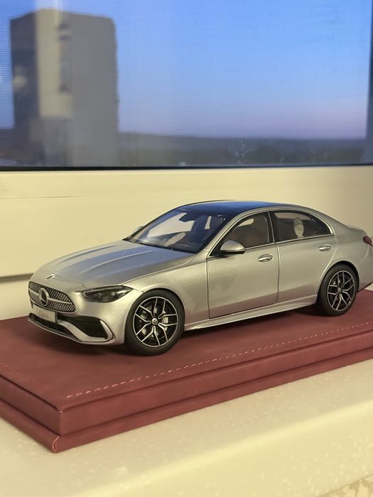 Колекційна модель Mercedes-Benz C-class NZG 1:18