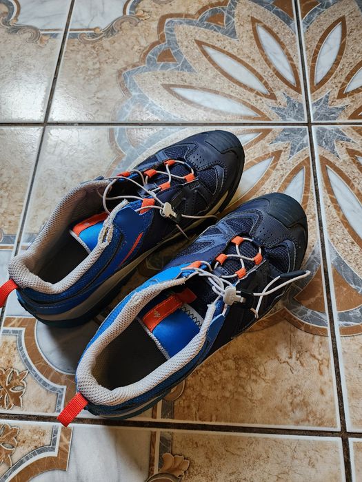 Buty trekkingowe w góry dziecięce