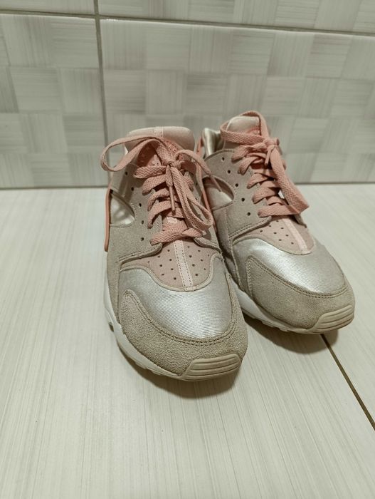 Кроссовки Женские Nike Air Huarache размер 41